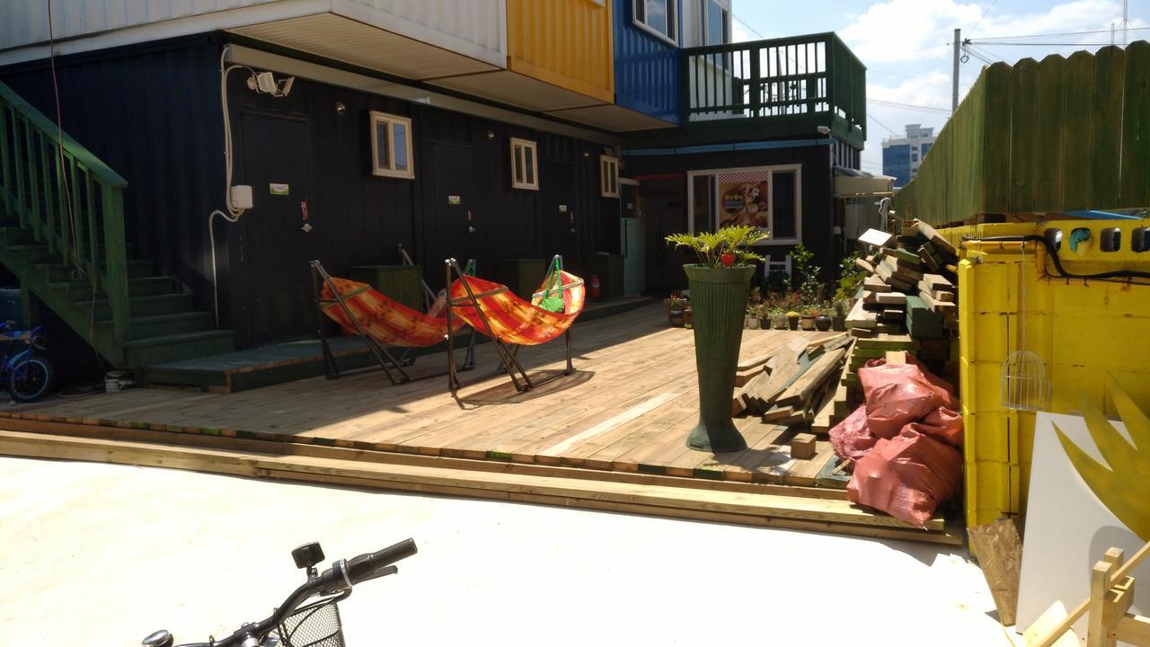 Ocean Capsule Guesthouse Gangneung Eksteriør bilde