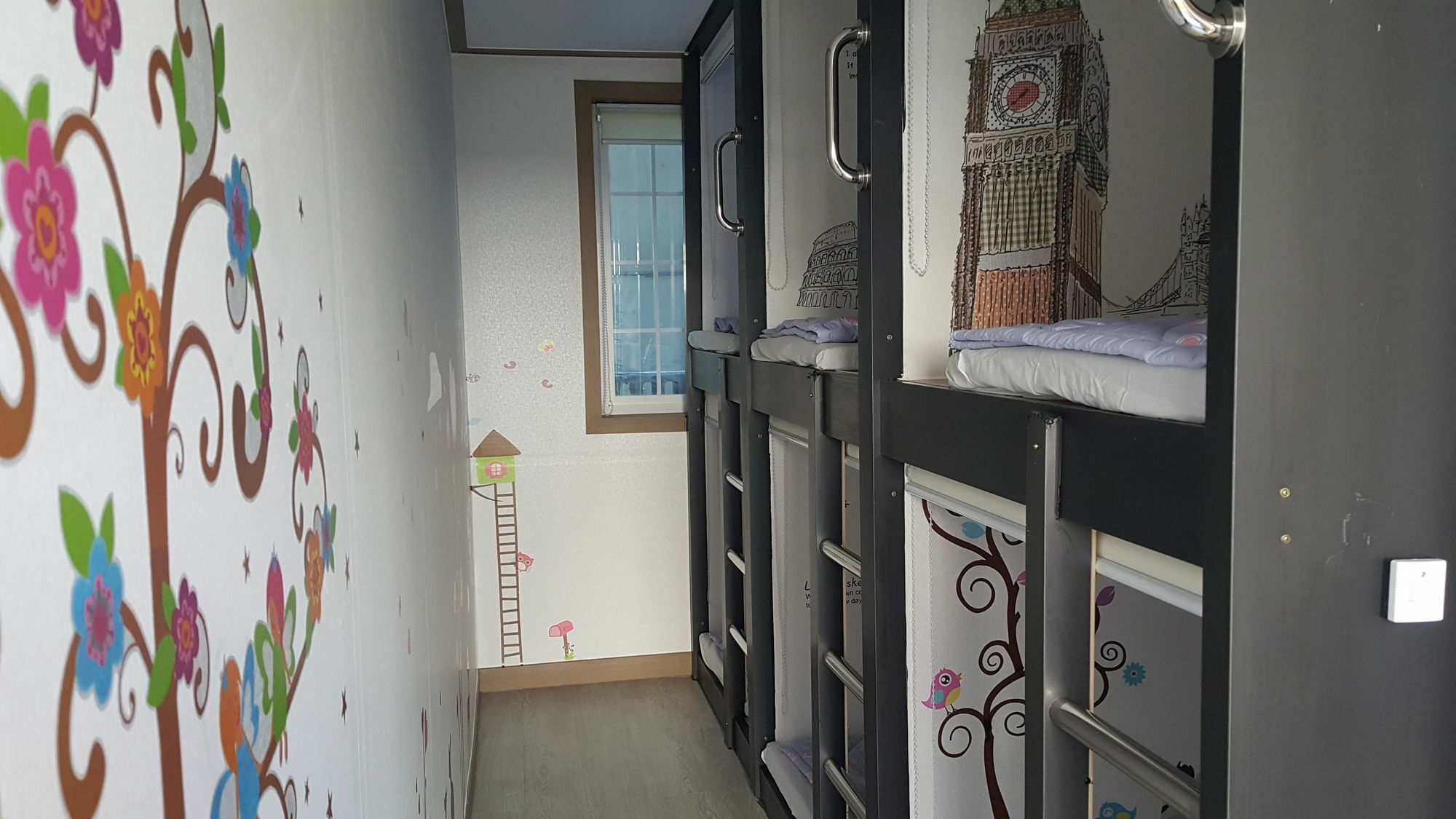 Ocean Capsule Guesthouse Gangneung Eksteriør bilde