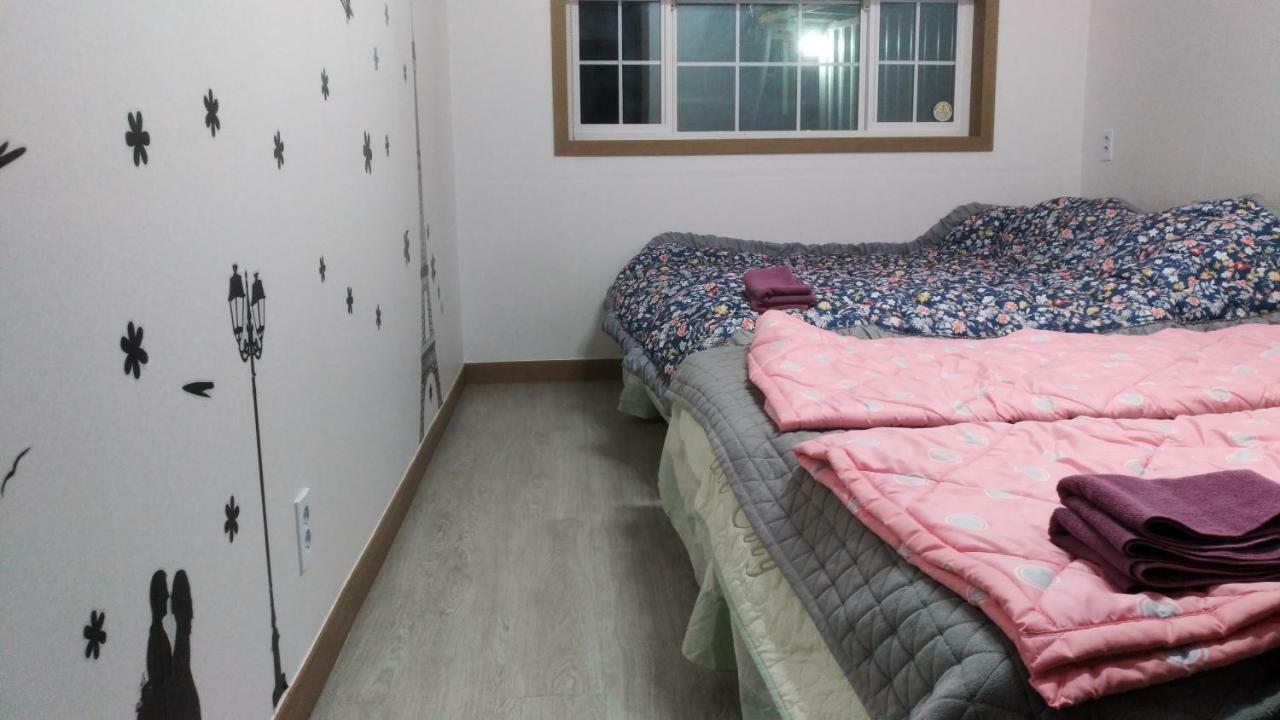 Ocean Capsule Guesthouse Gangneung Eksteriør bilde