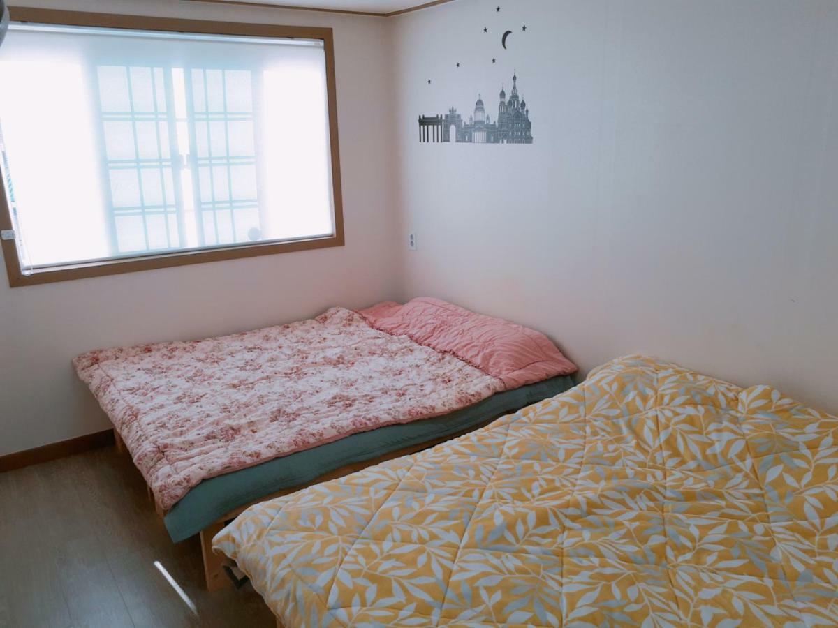 Ocean Capsule Guesthouse Gangneung Eksteriør bilde